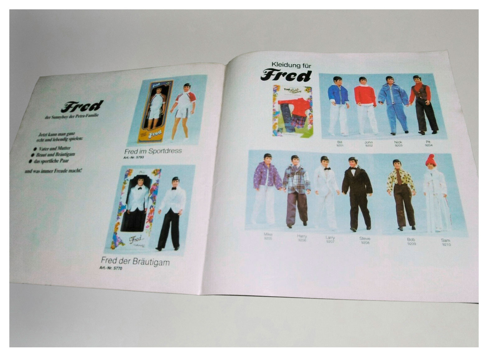 c.1985 German Plasty Petra & Fred catalogue