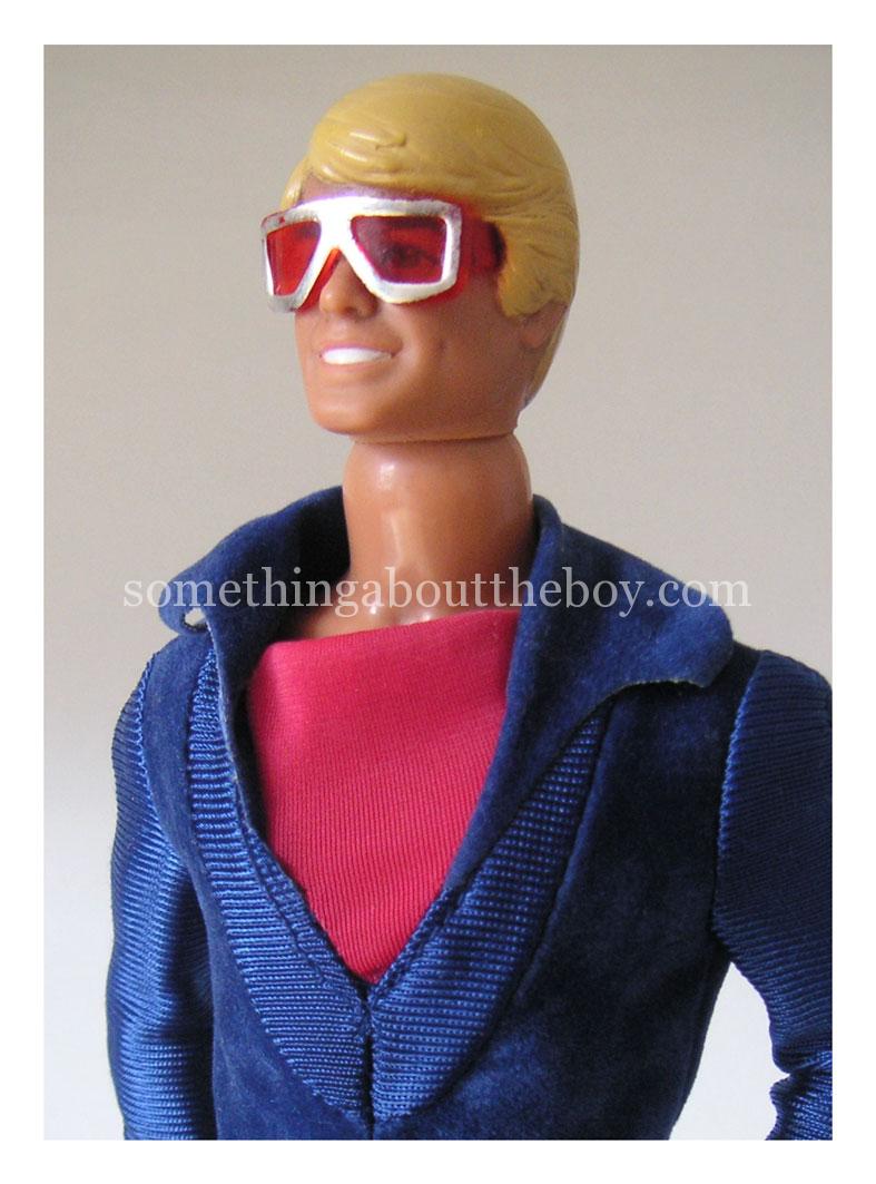 1978 #2211 SuperStar Ken with sunglasses